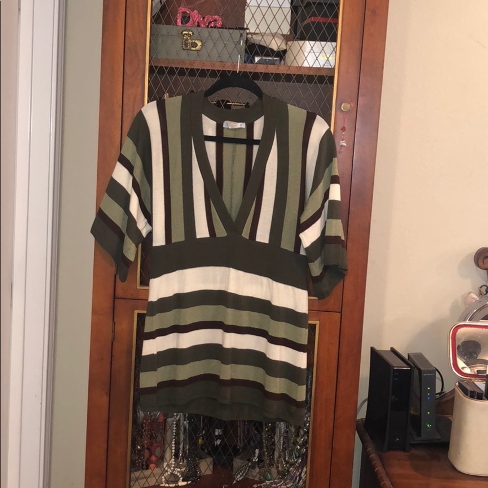 Wey paint sweater